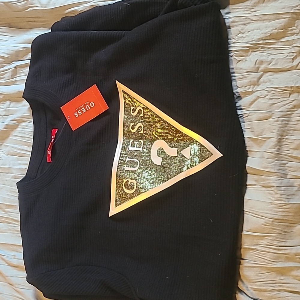 GUESS TEE NWT